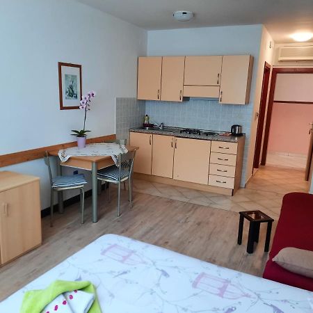 Apartmani Lorena Pula Dış mekan fotoğraf